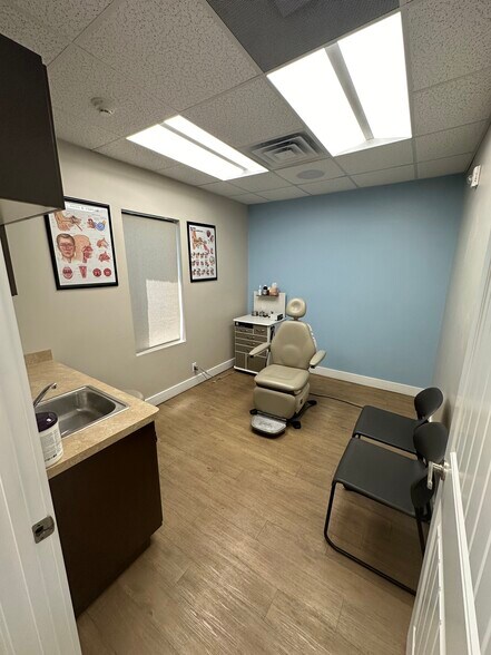 More Photos Of 3465 Pioneer, West Valley City Office For Lease