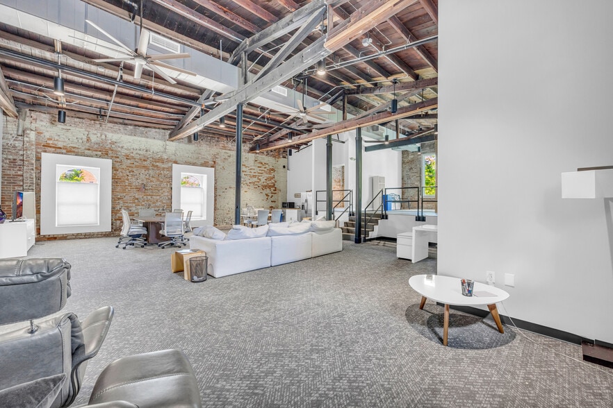 More Photos Of 510-512 Broad St, Rome Office For Lease