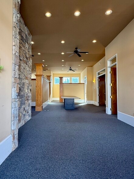 More Photos Of 40 Summers Way, Roanoke Freestanding For Lease