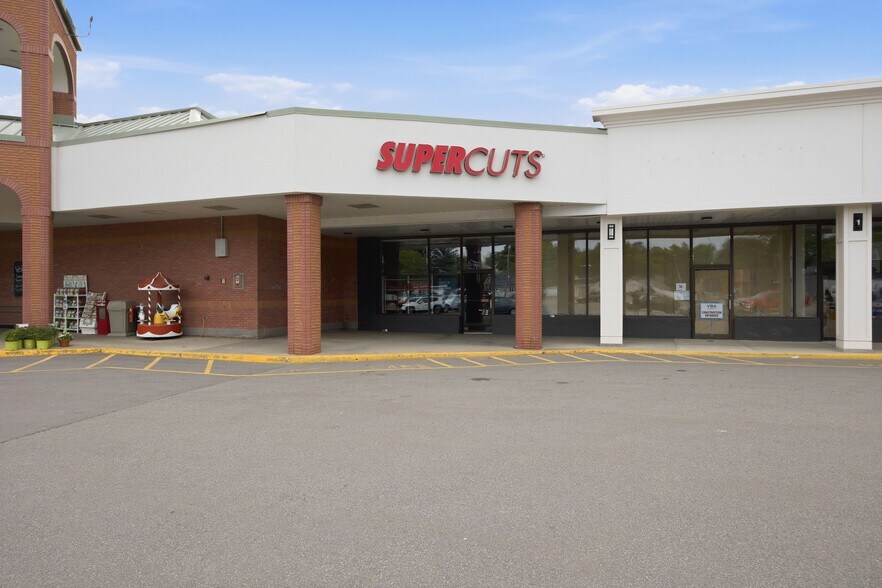 More Photos Of 223 Lincoln Ave, Haverhill Land For Lease