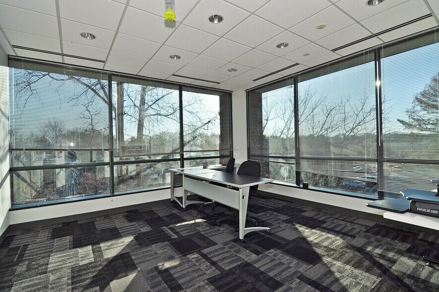 More Photos Of 1892 Preston White Dr, Reston Medical For Lease