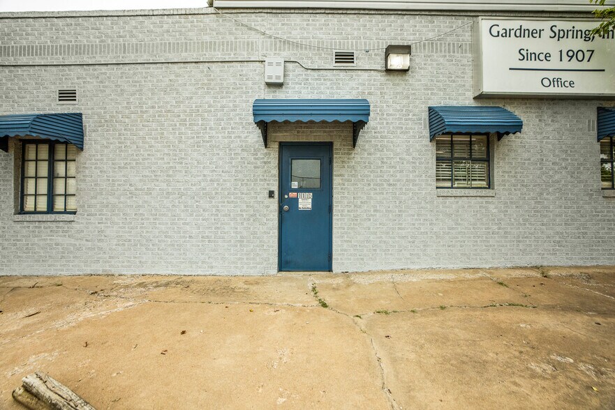 Primary Photo Of 1113 N Utica Ave, Tulsa Industrial For Sale