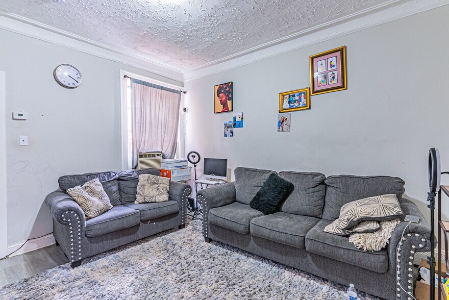 More Photos Of 307 Clinton Pl, Newark Apartments For Sale