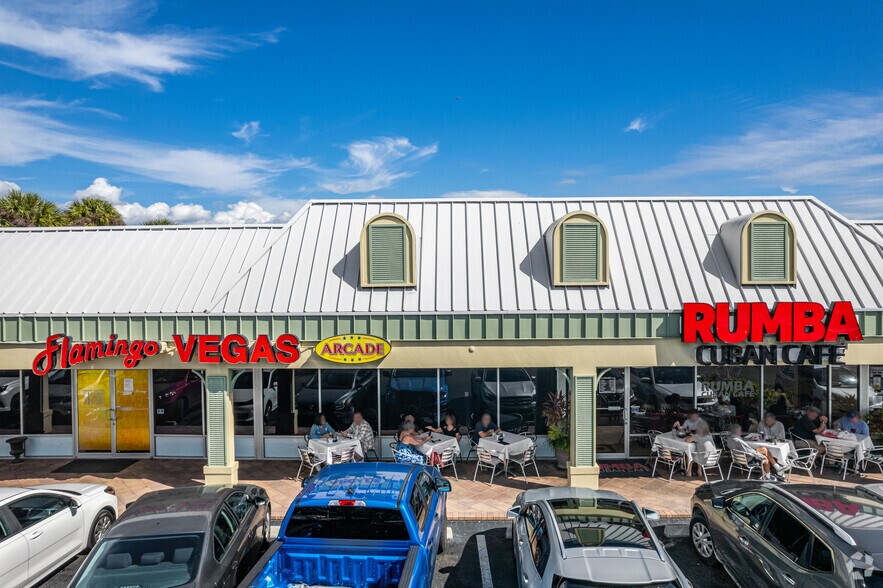 More Photos Of 1201-1275 Airport Pulling Rd S, Naples General Retail For Lease
