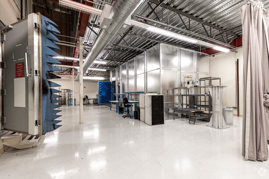 More Photos Of 18705 Madrone Pky, Morgan Hill Research And Development For Lease