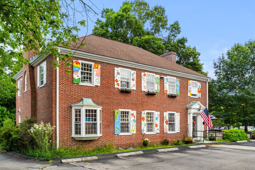 More Photos Of 504 Main St, Medfield Office For Sale