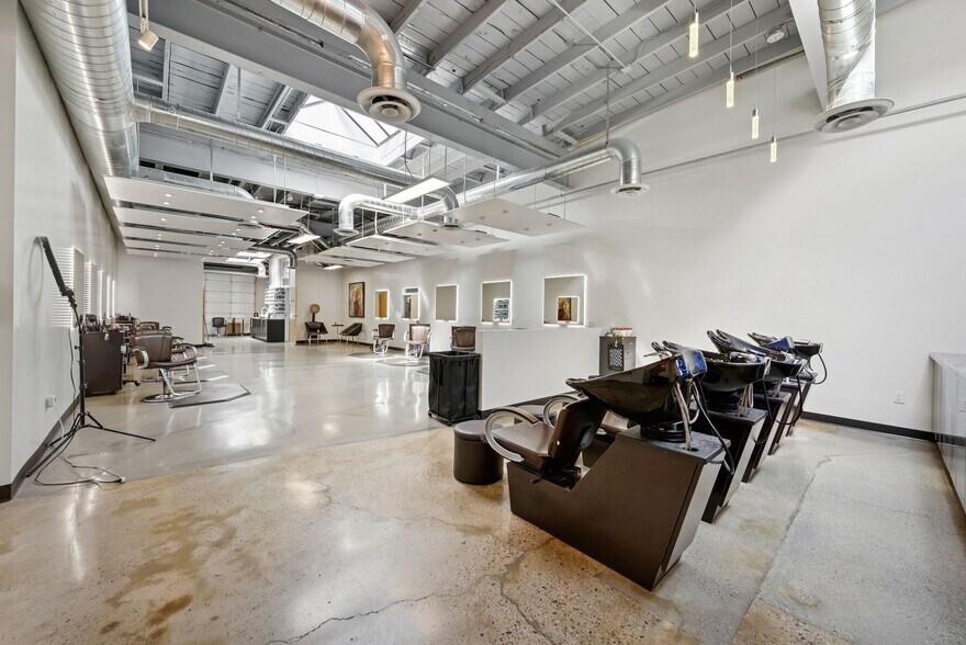 More Photos Of 1010 S State St, Salt Lake City Storefront For Sale