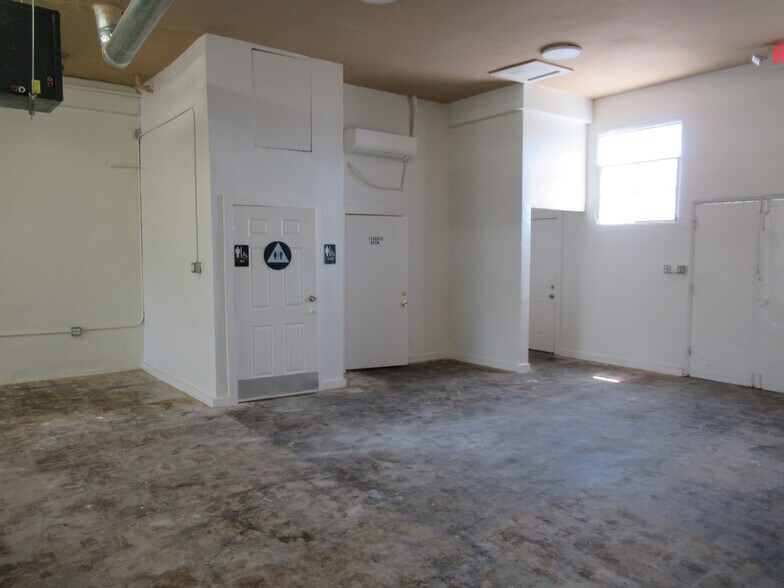 More Photos Of 1638 E Compton Blvd, Compton Freestanding For Sale