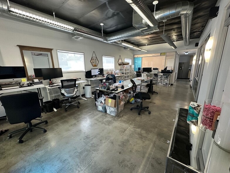 More Photos Of 5301 Rosewood Ave, Los Angeles Office For Lease