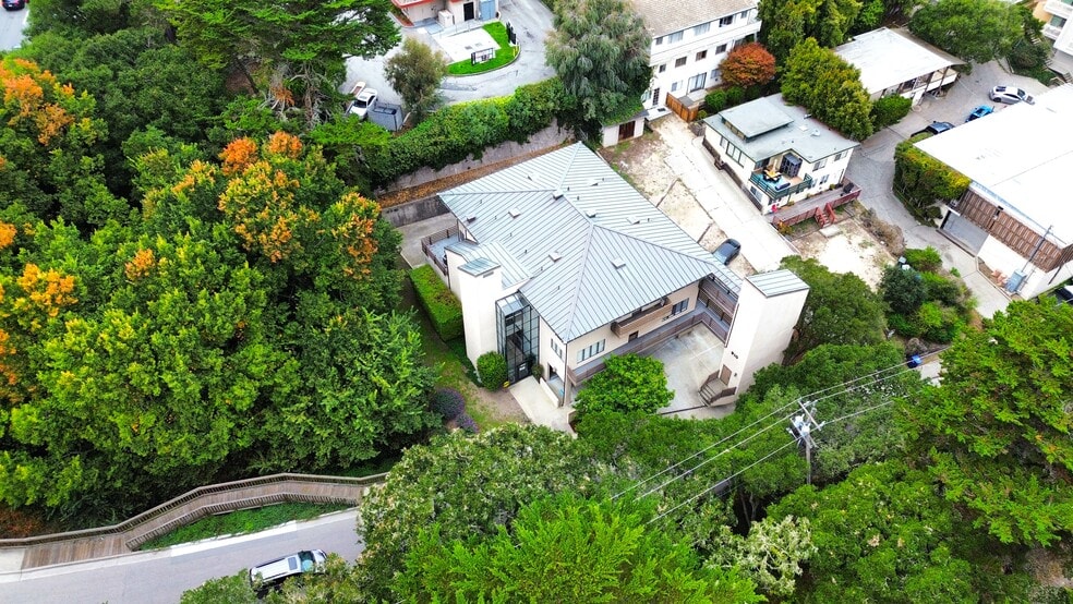 More Photos Of 910 Major Sherman Ln, Monterey Medical For Sale