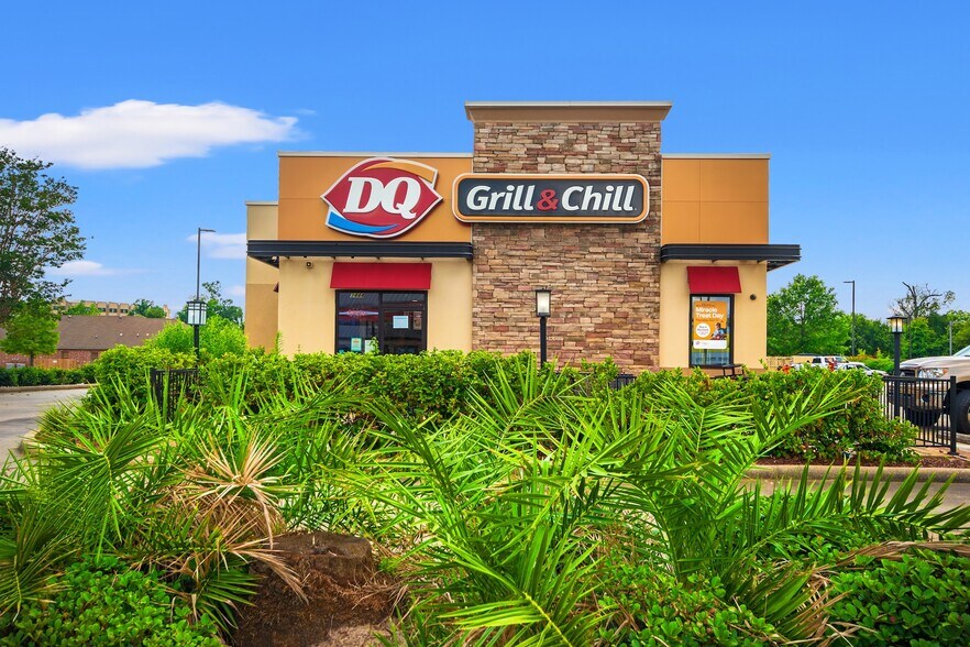 Primary Photo Of 3444 S Sherwood Forest Blvd, Baton Rouge Fast Food For Sale