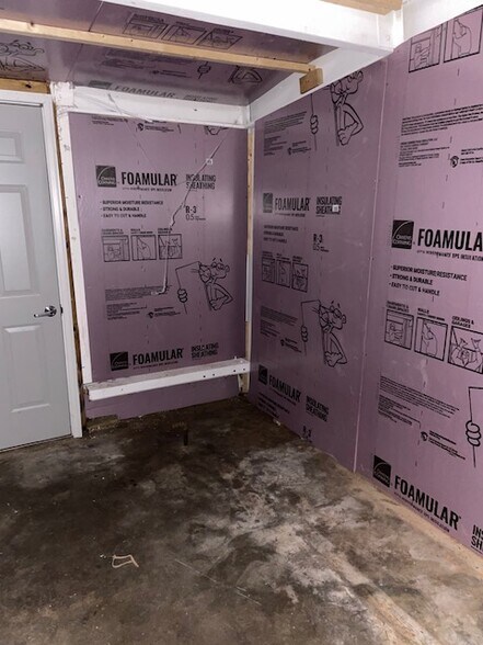 More Photos Of 9090 Jot Em Down Rd, Gainesville Warehouse For Sale