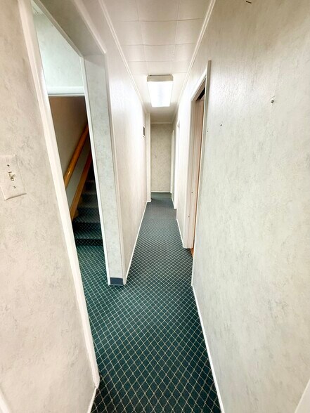 More Photos Of 130 N Detroit St, Bellefontaine Office Residential For Lease