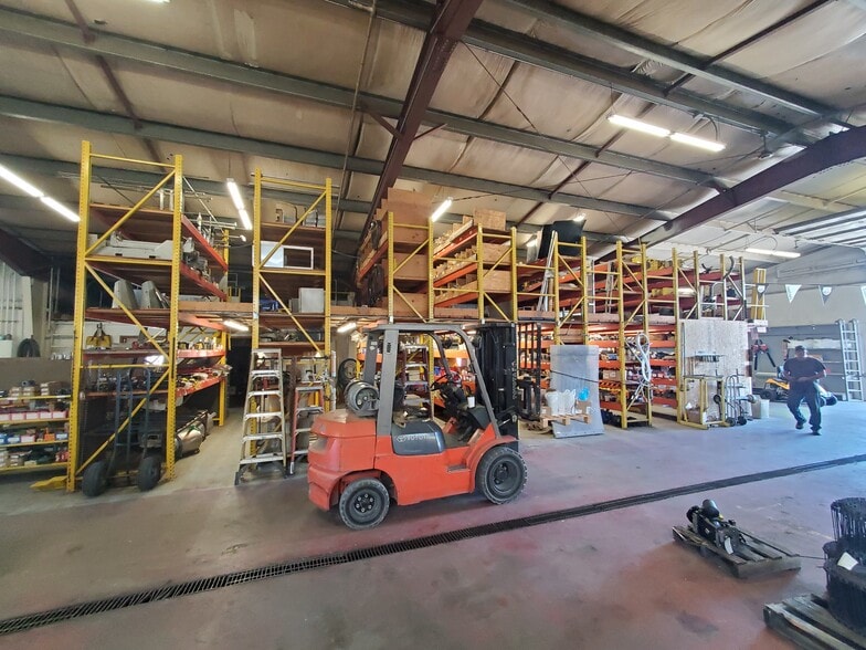 More Photos Of 6881 E 5th Pl, Lynden Industrial For Sale