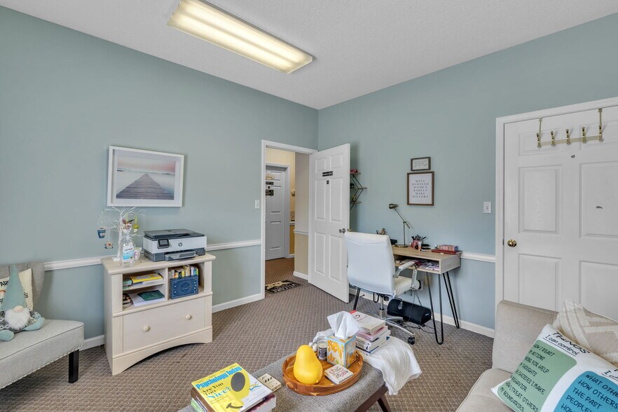 More Photos Of 1554 Union Rd, Gastonia Office For Lease