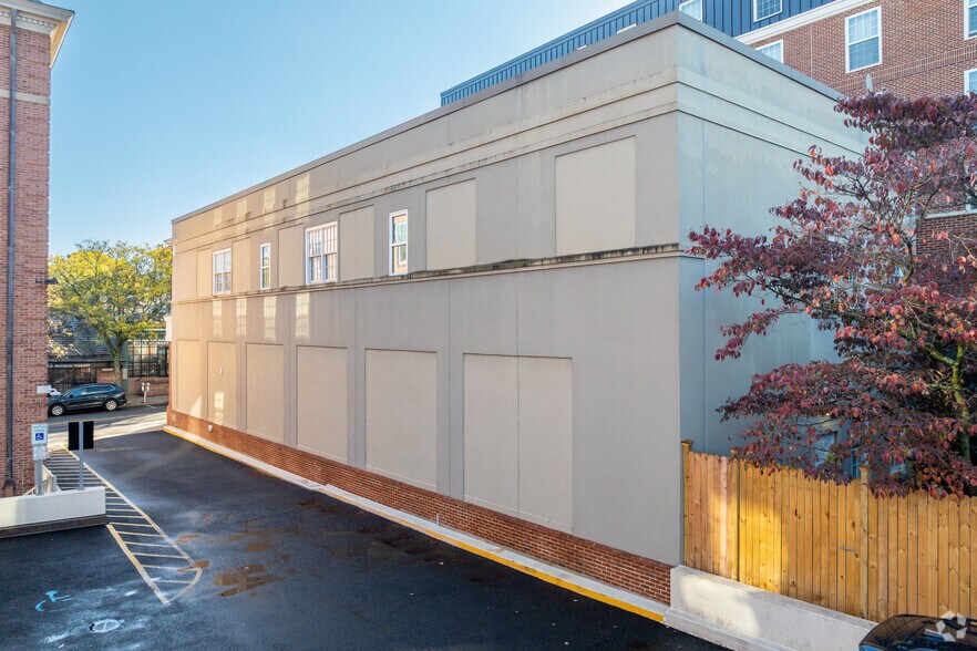 More Photos Of 16 Chambers St, Princeton Medical For Sale