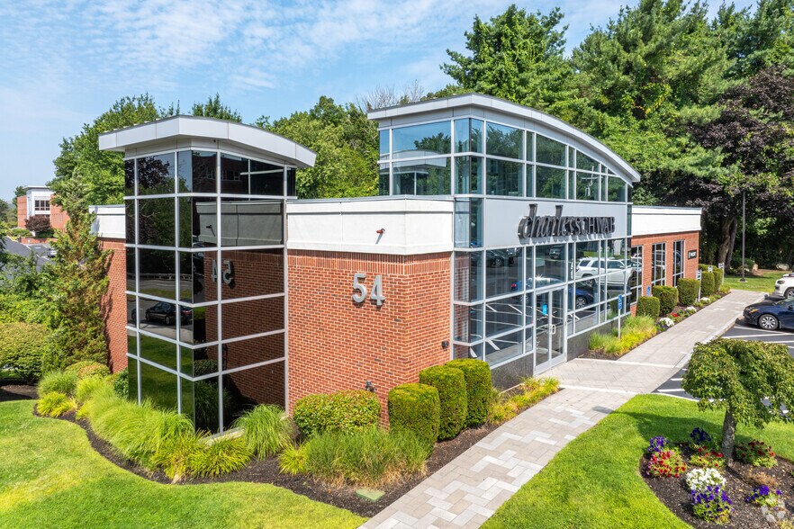 More Photos Of 50 Burlington Mall Rd, Burlington Unknown For Lease