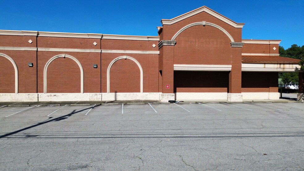 More Photos Of 1123 N Raleigh St, Rocky Mount Drugstore For Sale