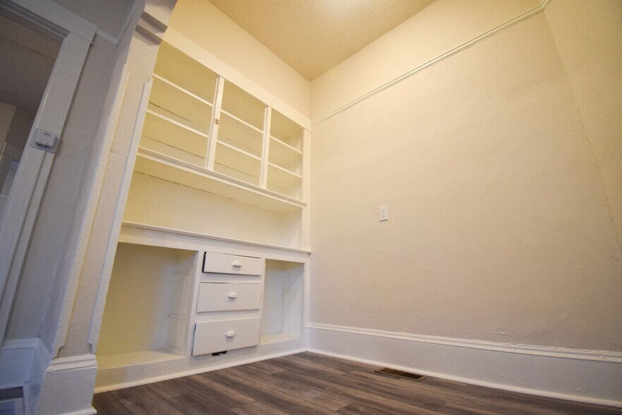 More Photos Of 4016-4024 NE 6th Ave, Portland Apartments For Sale