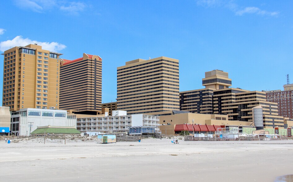 More Photos Of 110 S Morris Ave, Atlantic City Hotel For Lease