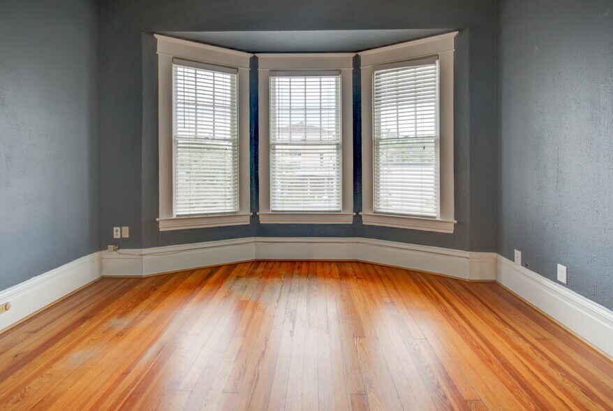 More Photos Of 239 Westheimer Rd, Houston Office Residential For Sale