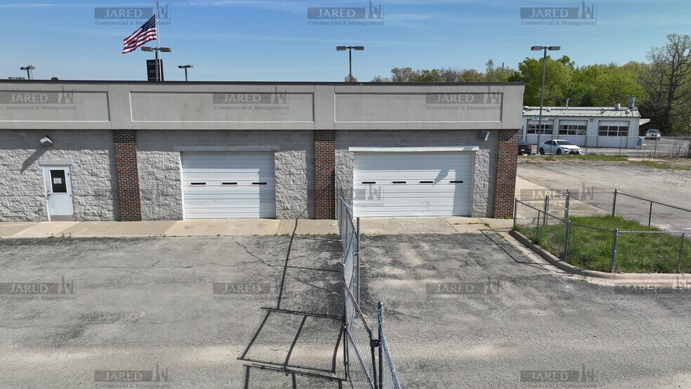 More Photos Of 2410 Evergreen Pky, Lebanon Freestanding For Lease