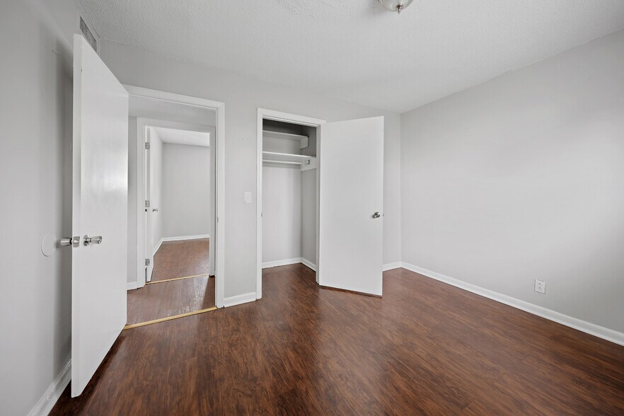 More Photos Of 1200 WH Davis Dr, Nashville Apartments For Sale