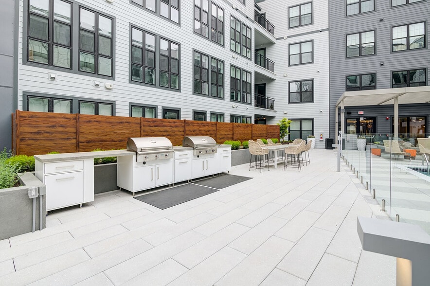More Photos Of 630-673 Chapel St, New Haven Apartments For Lease