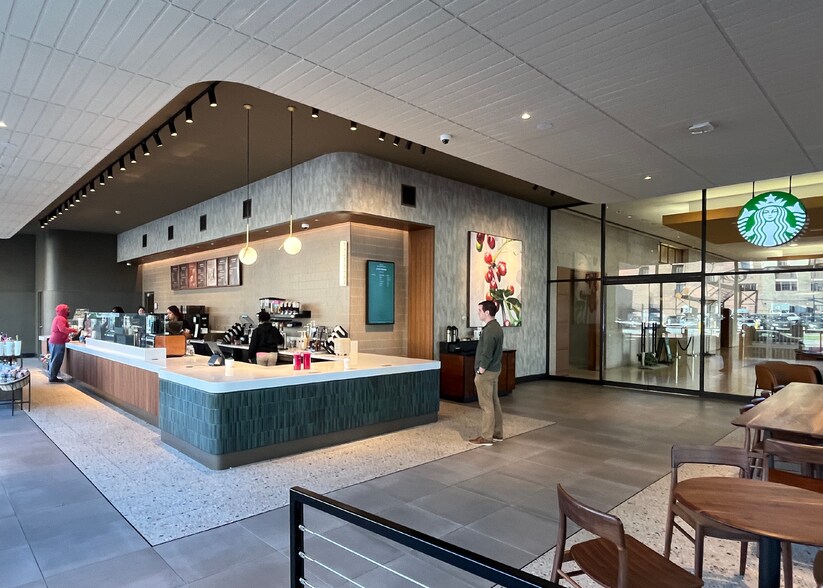 More Photos Of 100 Chestnut St, Rochester Office For Lease