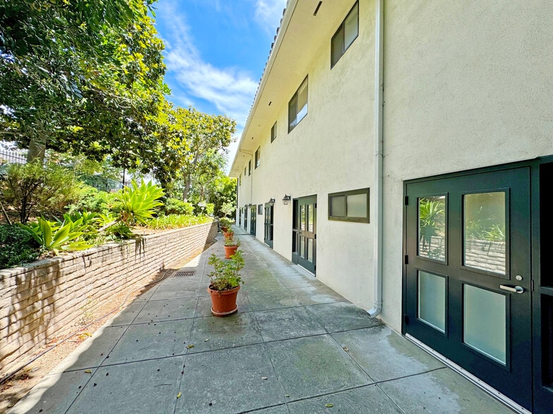 More Photos Of 1621 Grand Ave, Santa Barbara Assisted Living For Sale