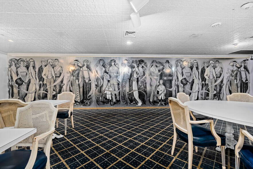 More Photos Of 615 N Upper Broadway St, Corpus Christi Office For Sale