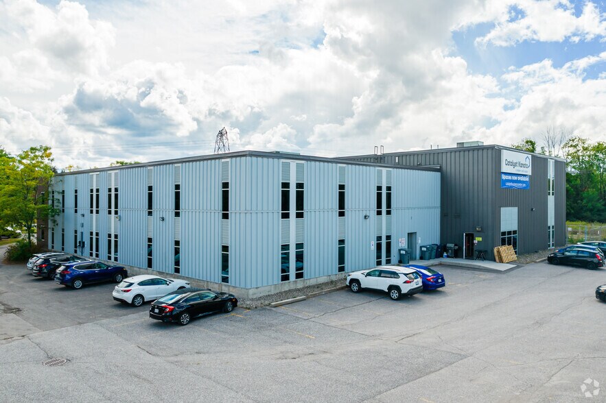 More Photos Of 62 Steacie Dr, Ottawa Office For Lease