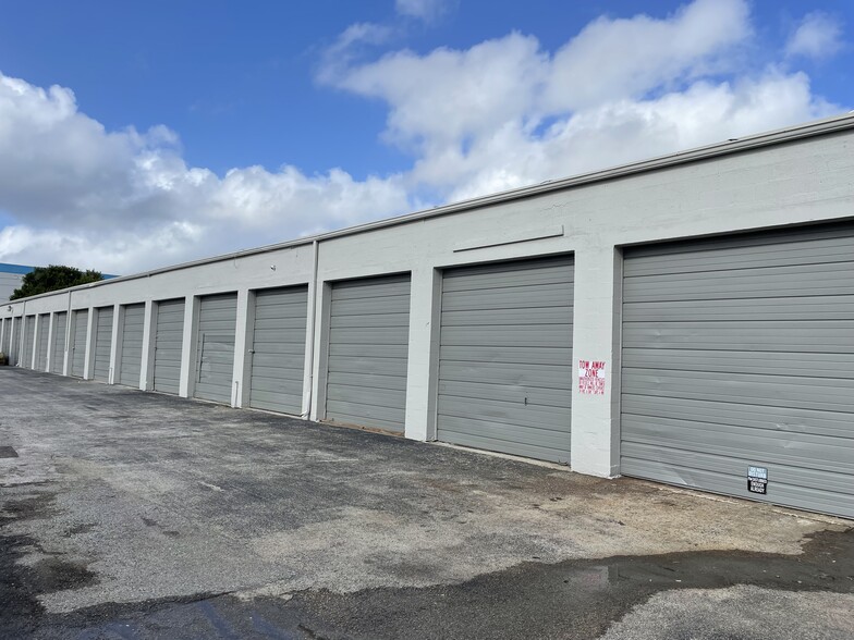 More Photos Of 4317 62nd Ave N, Pinellas Park Warehouse For Lease