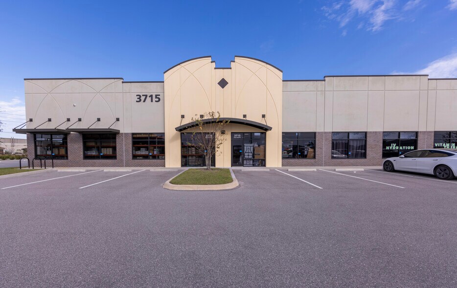 More Photos Of 3715 Drane Field Rd, Lakeland Office For Sale
