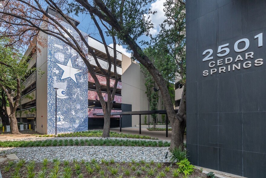More Photos Of 2501 Cedar Springs Rd, Dallas Office For Lease