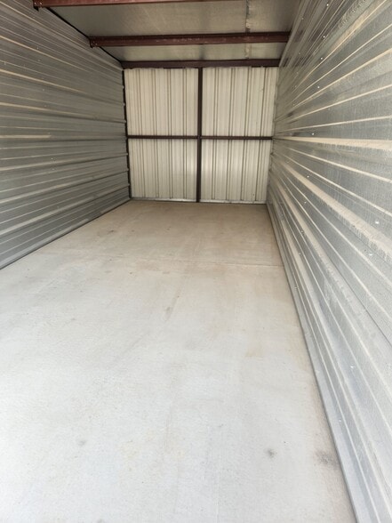 More Photos Of 173 385th Ave, Grinnell Self Storage For Sale