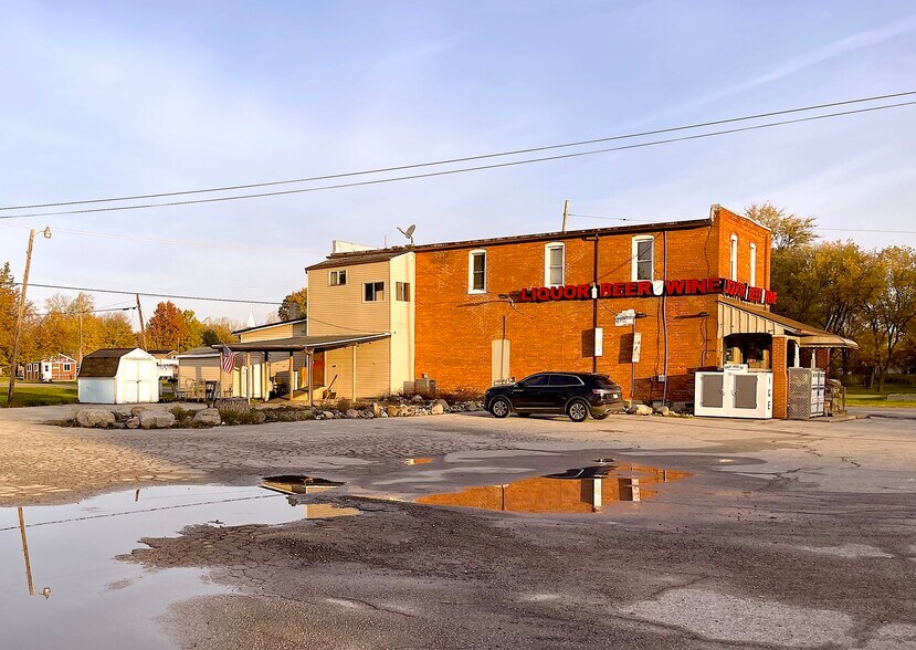 More Photos Of 3507 Palms Rd, Casco Drugstore For Sale
