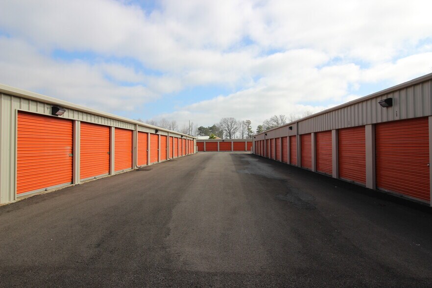 More Photos Of 1930 US Highway 45 Byp S, Trenton Self Storage For Sale