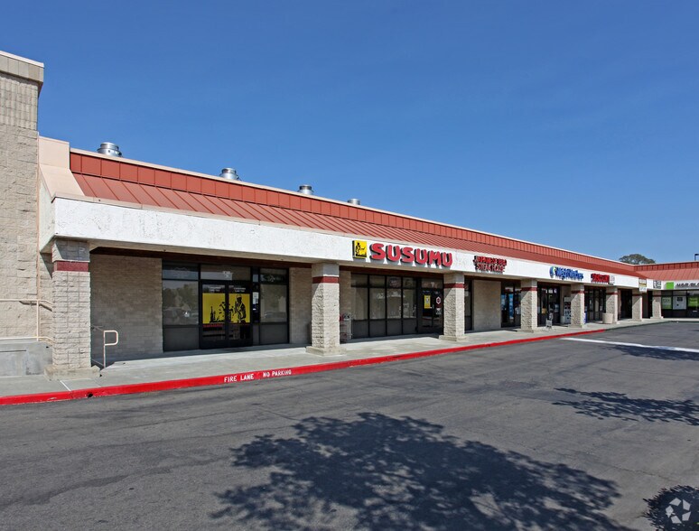More Photos Of 1811 Douglas Blvd, Roseville Storefront For Lease