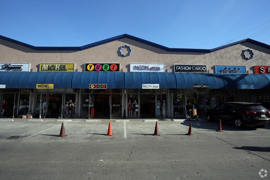 More Photos Of 727 E Pico Blvd, Los Angeles Storefront For Sale