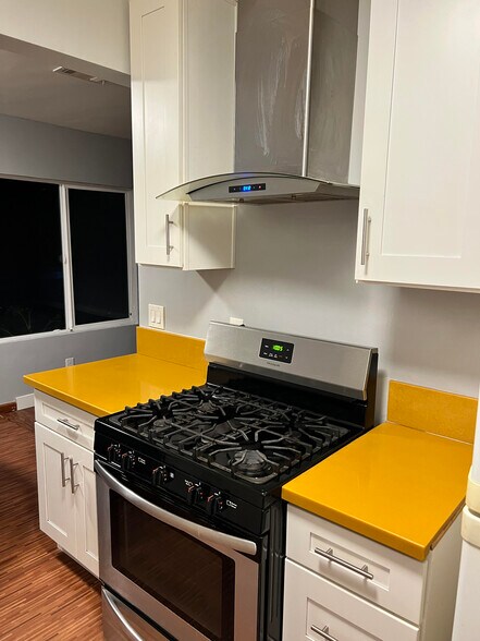 More Photos Of 332 S El Camino Real, Oceanside Apartments For Sale