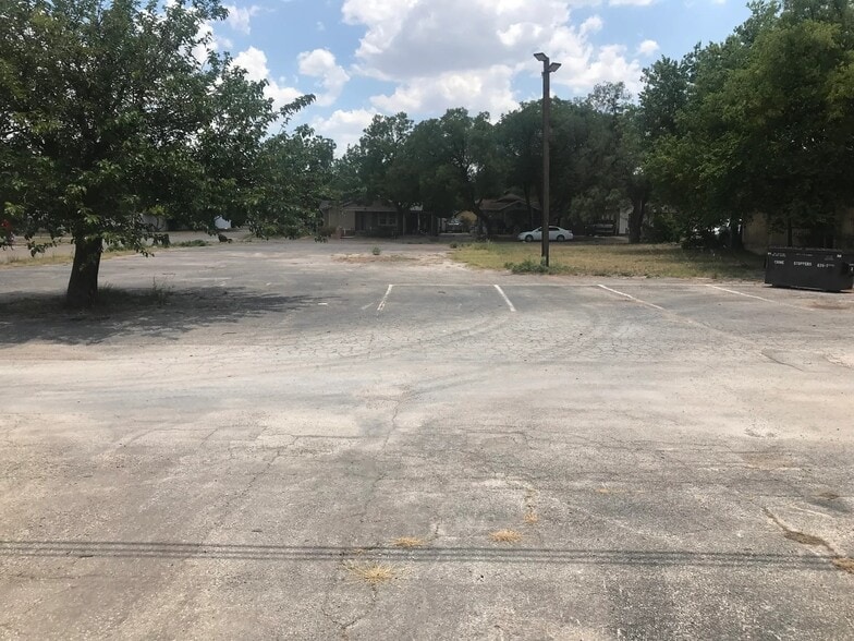 More Photos Of 2801 S 1st St, Abilene Fast Food For Sale