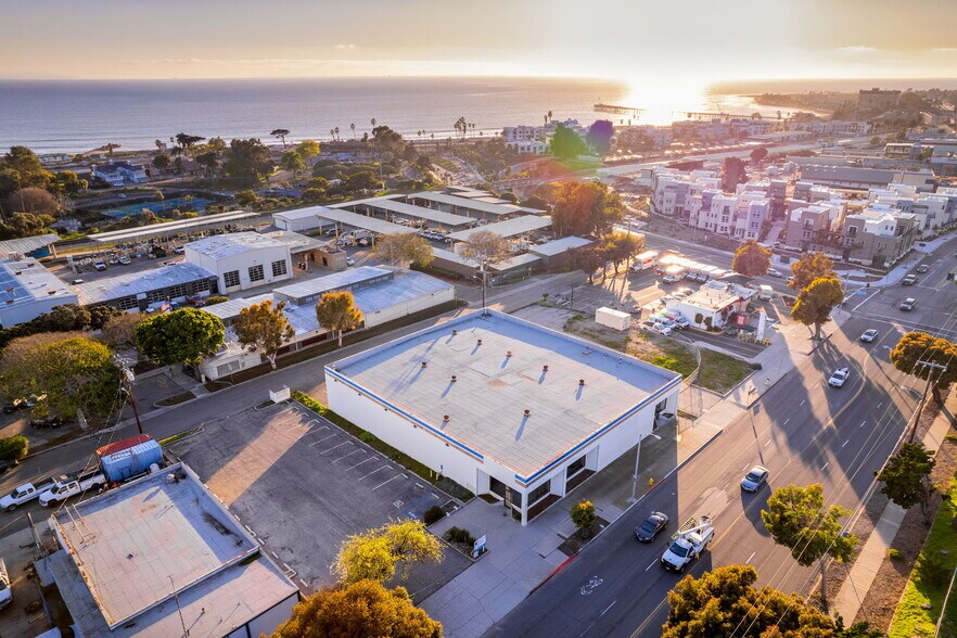 More Photos Of 1350 E Thompson Blvd, Ventura General Retail For Sale