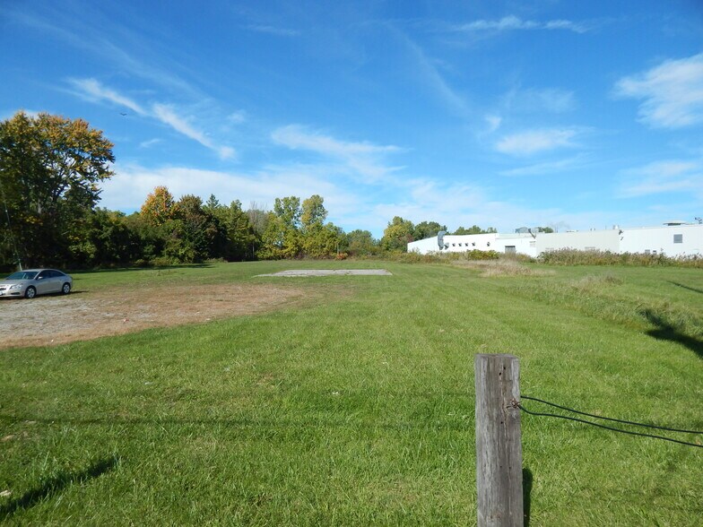 More Photos Of 623 Broad St E, Dunnville Land For Sale