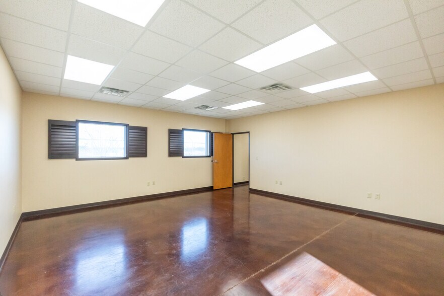 More Photos Of 4517 Derrick Dr, Abilene Office For Lease