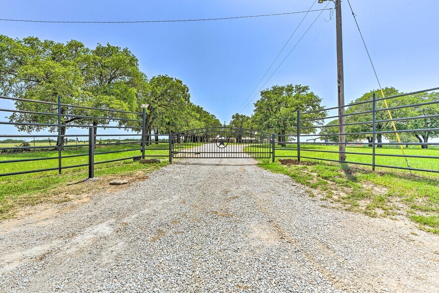 More Photos Of 3112 Sunset School Rd, Sunset Land For Sale