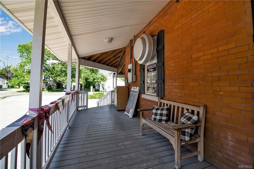 More Photos Of 1693 Quaker Rd, Barker Restaurant For Sale