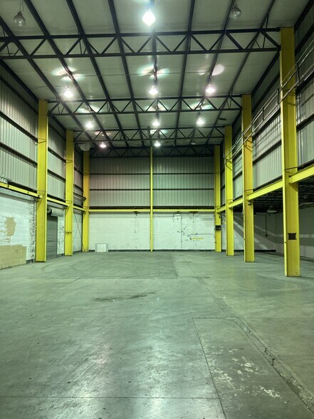 More Photos Of 603 Sunshine Rd, Kansas City Warehouse For Lease