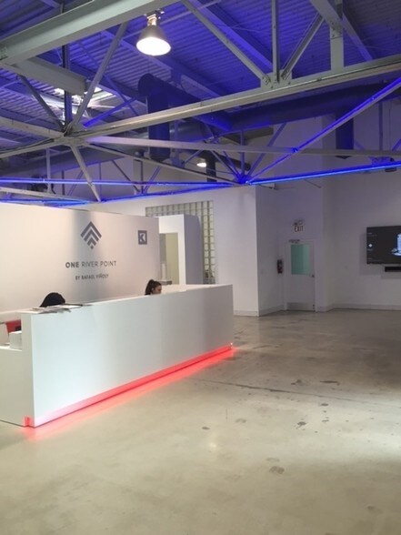 More Photos Of 2050-2090 N Miami Ave, Miami Freestanding For Lease