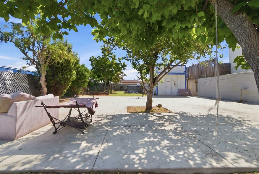 More Photos Of 958 W 222nd St, Torrance Multifamily For Sale